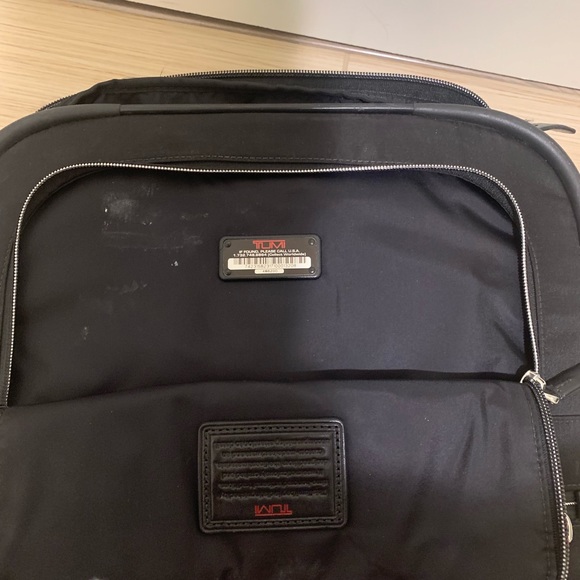 Tumi Carry On Luggage - Picture 7 of 8